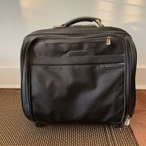 Briggs and Riley baseline rolling cabin bag